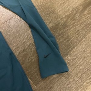 Nike - The Nike One Luxe Tight Fit